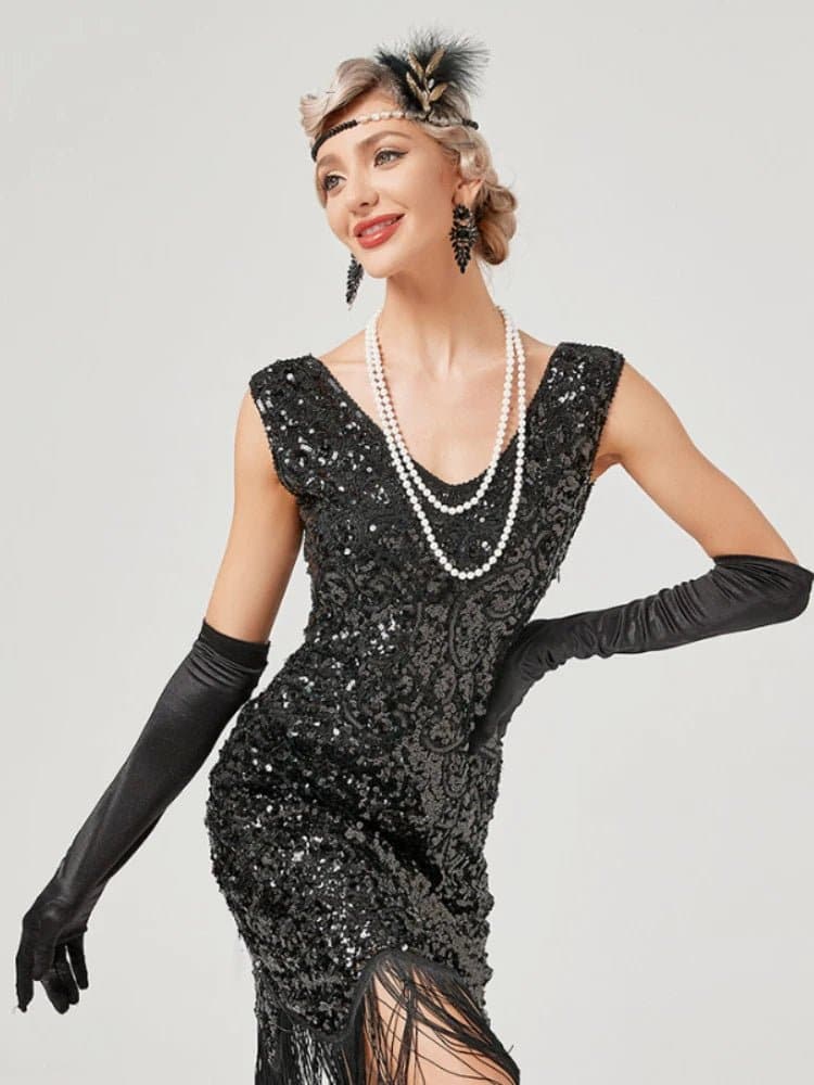 1920s Vintage Sequin Dress in A-Line Style with Embroidery Detailing - Wandering Woman