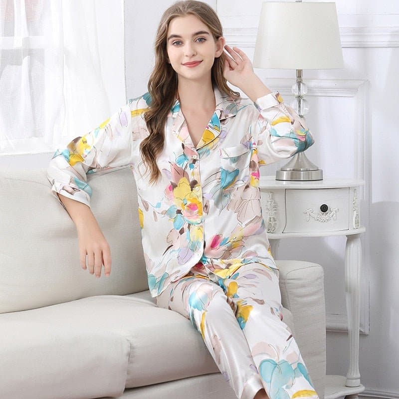2022 Autumn Silk Sleepwear - Wandering Woman