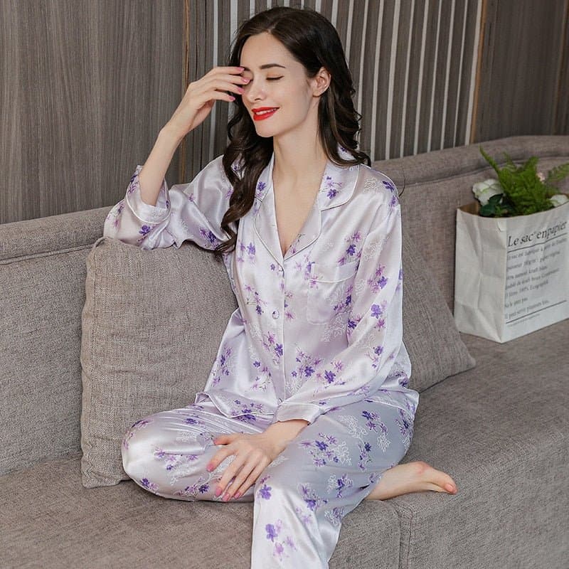 2022 Autumn Silk Sleepwear - Wandering Woman
