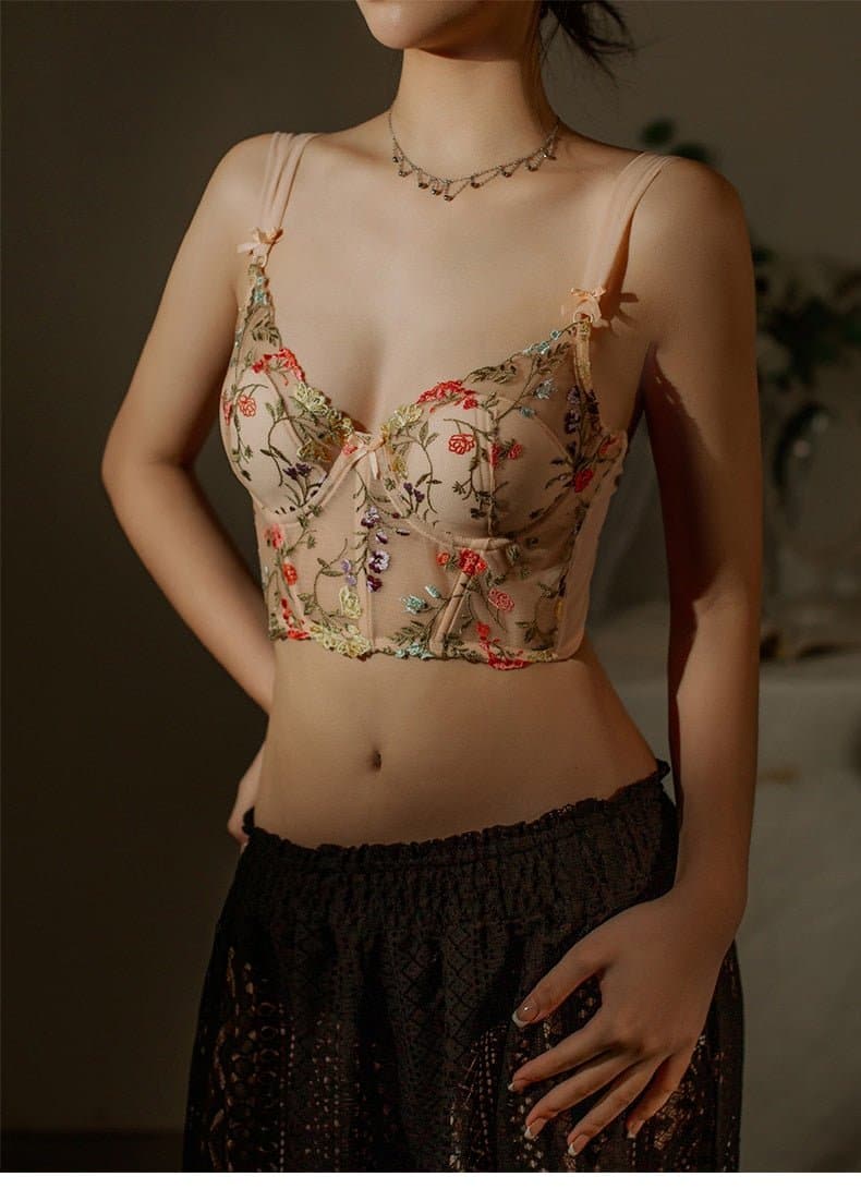 Lace Camisole Bra and Panties - Wandering Woman