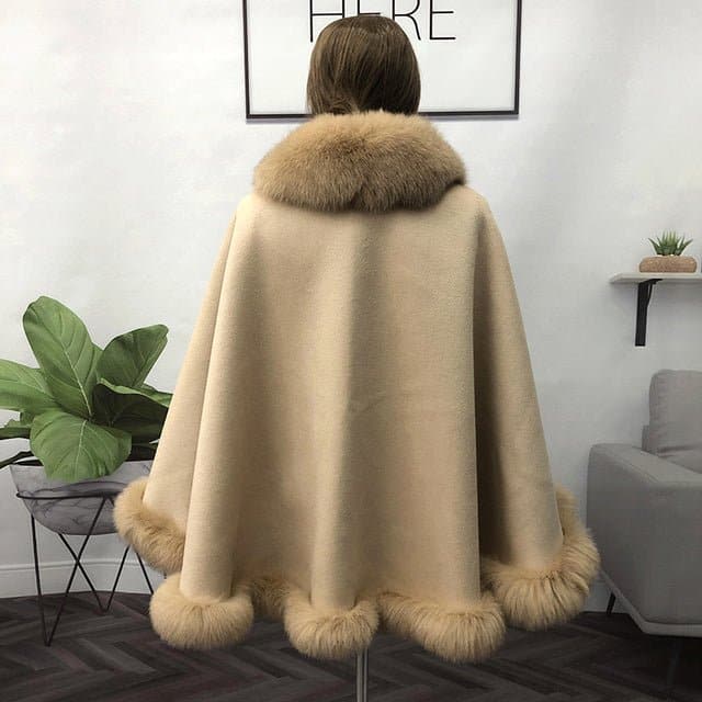 Real Fox Fur Coats - Wandering Woman