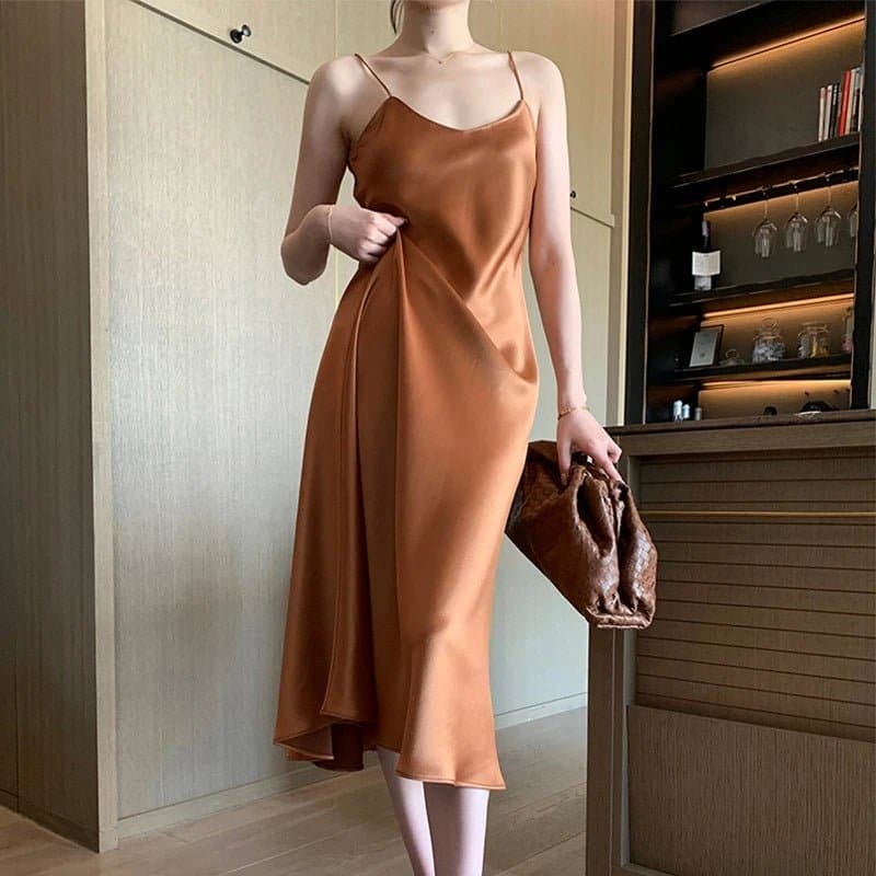 Satin Sleeveless Knee-Length Dress for Office Lady - Solid Sheath Style - Wandering Woman
